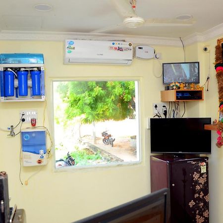 Hari Iyer Residency Hotel Tiruchchendur Luaran gambar