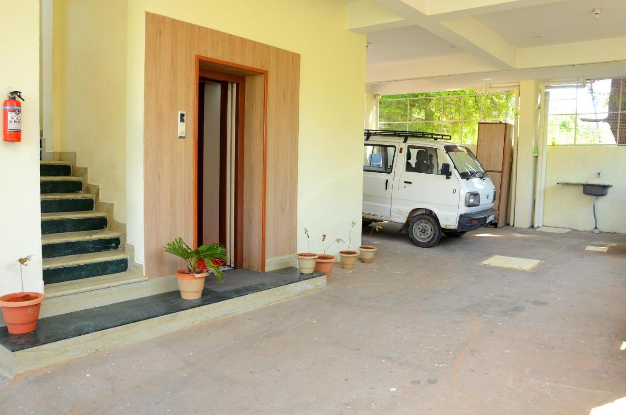 Hari Iyer Residency Hotel Tiruchchendur Luaran gambar