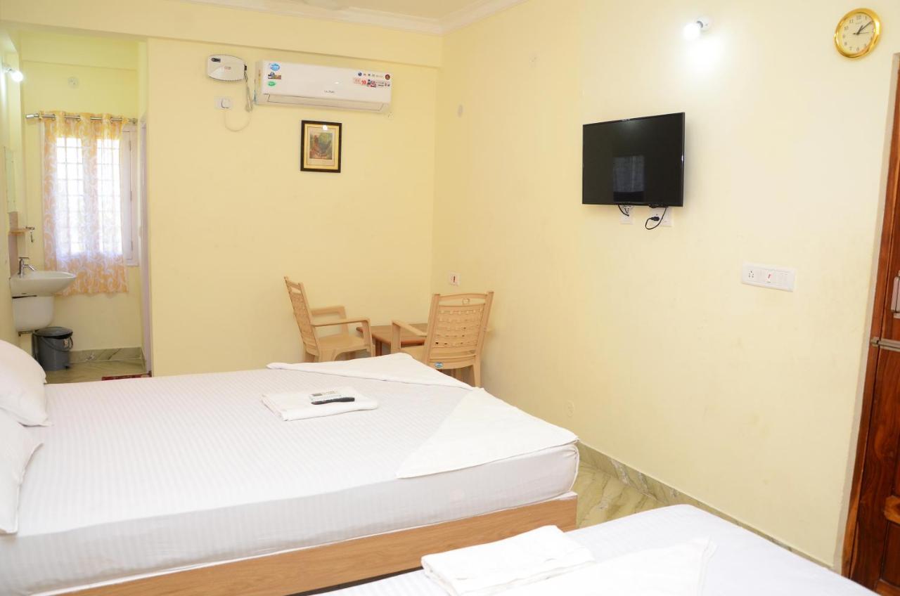 Hari Iyer Residency Hotel Tiruchchendur Luaran gambar
